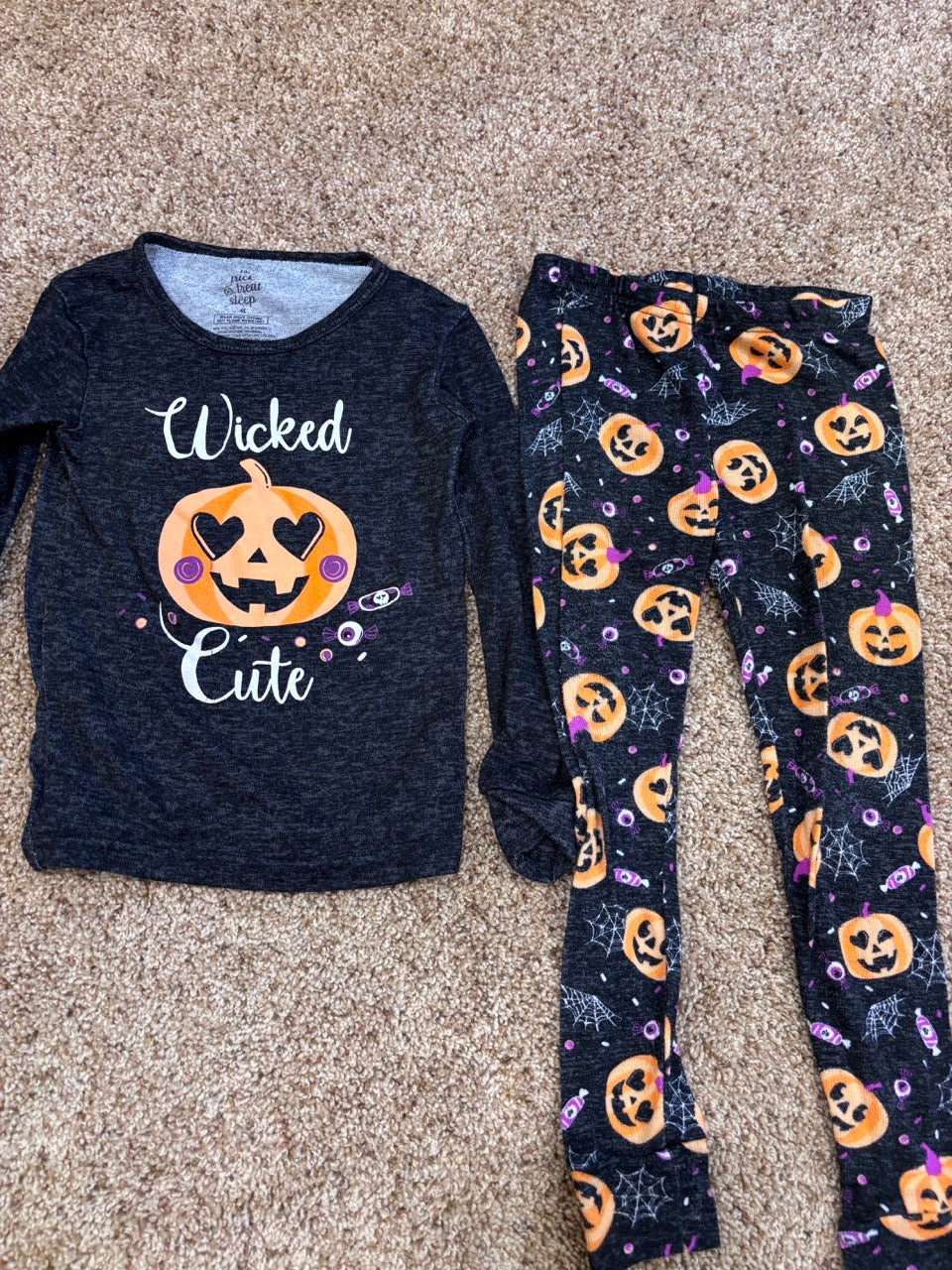 #47, girls 4T trick or treat Halloween Jammies