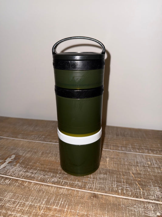 Seller #106: *Reduced* Green/Black Whiskware Snack Container (Retails $12)