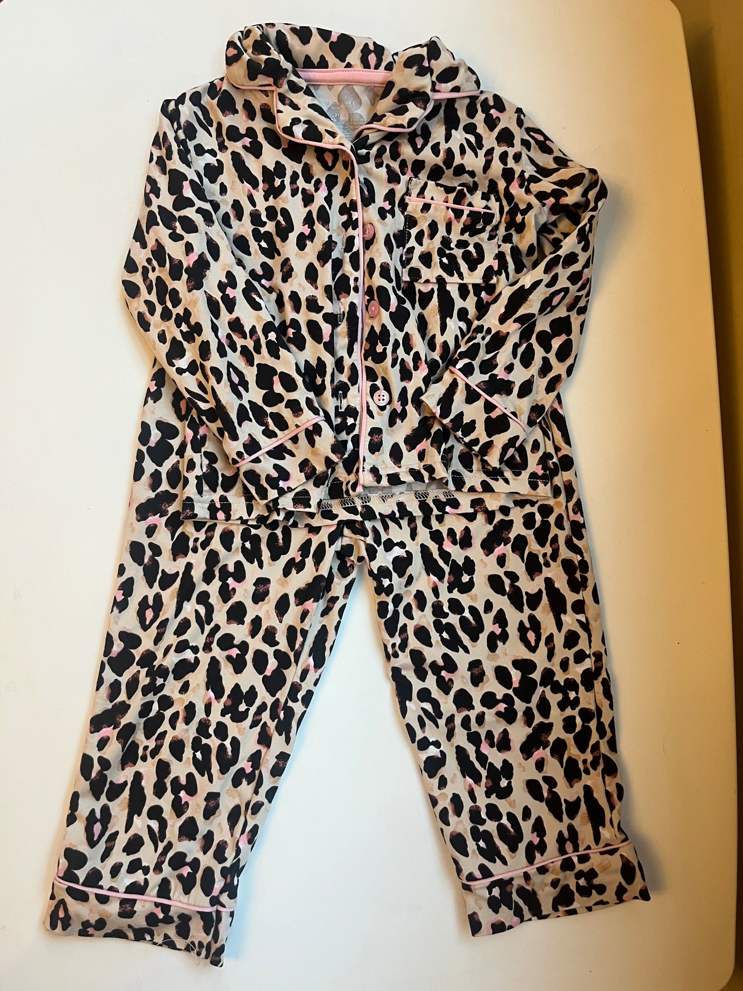 Seller #20 tahari 2T pajama set