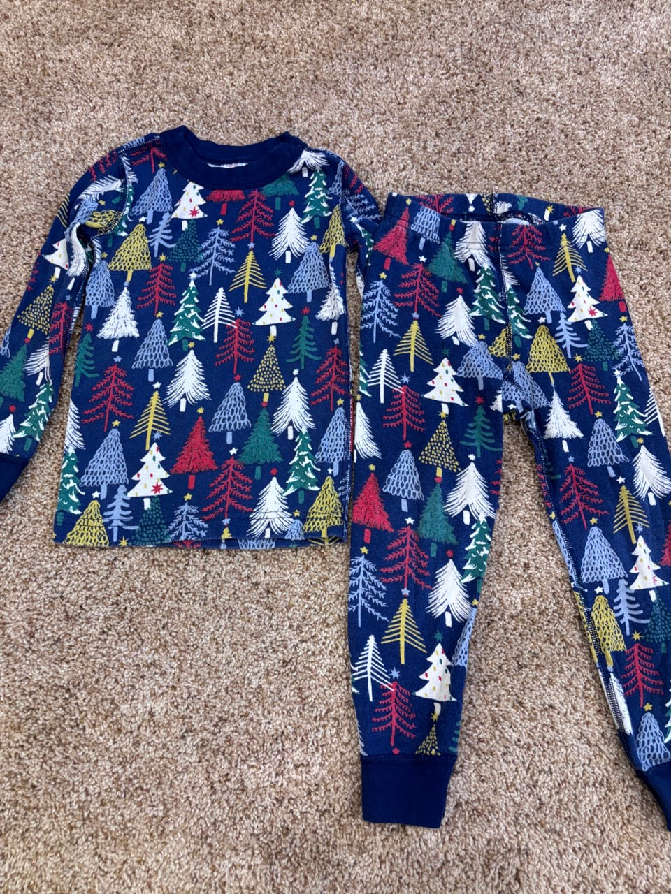 #47, girls or boys 4T Hanna Andersson holiday jammies