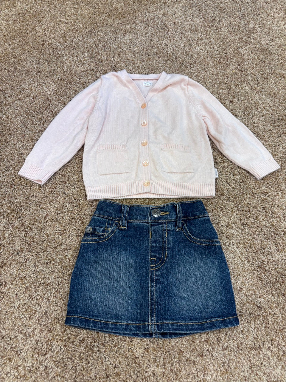 #47, girls 12-18mo gap sweater light pink, place jean skirt