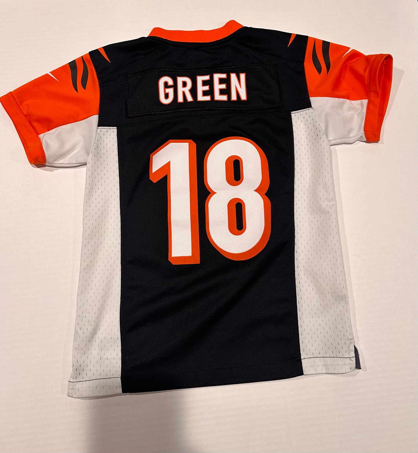 Youth Nike  Official Bengals jersey AJ Green number 18 size small