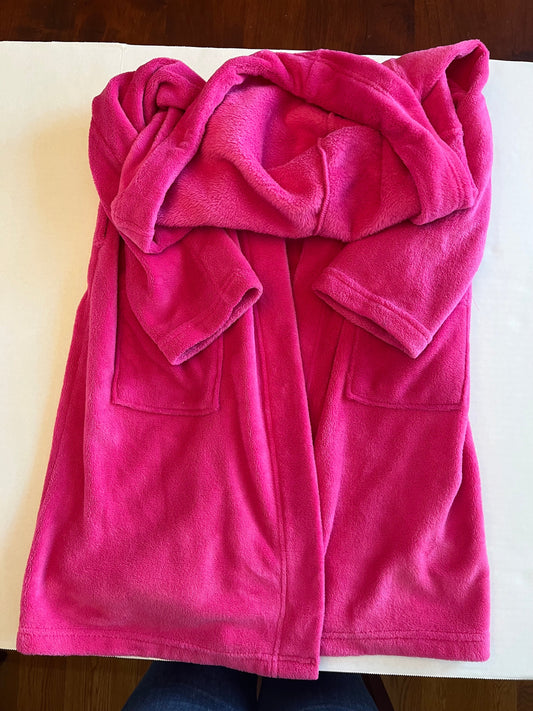 Seller 148. VGUC Girls Lands End pink robe size 8. Has a blue dot on sleeve. See photo.