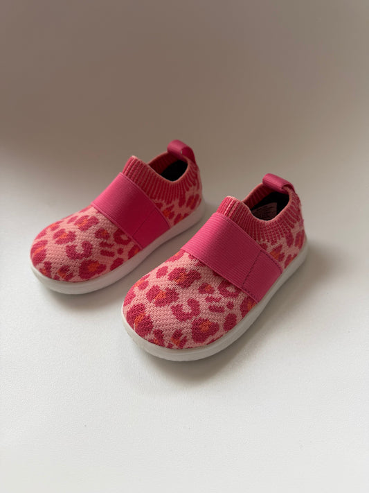 *reduced* #117, Girls Shoes size 6, Livie & Luca pink leopard, EUC