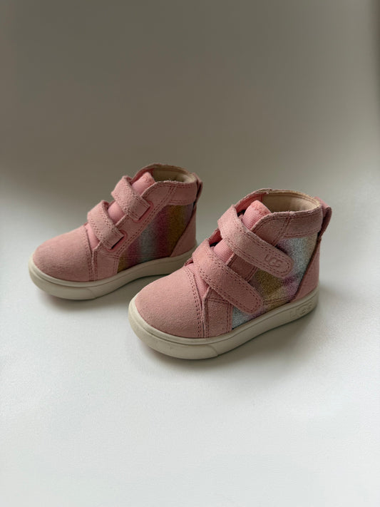*reduced* #117, Girls shoes size 6, Ugg pink rennon glitter rainbow shoes, VGUC