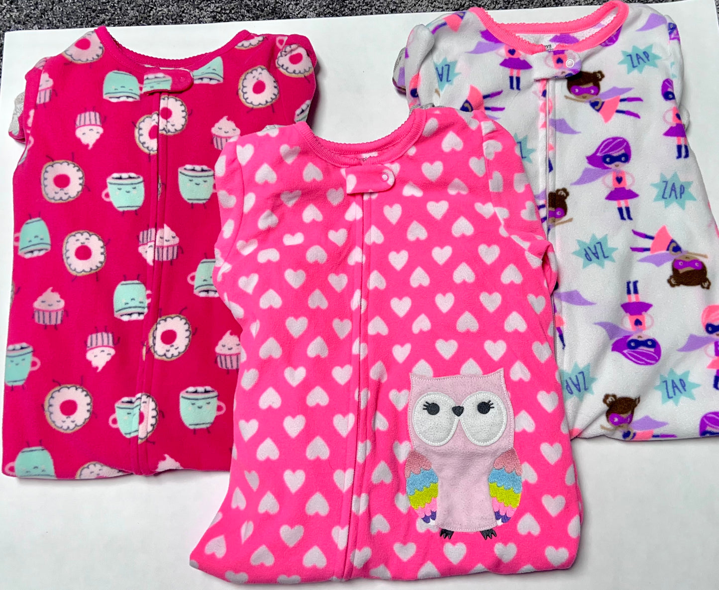 3T girls pink Carters zippy footed fleece pajamas bundle: cupcakes, superhero girls, and owl. GUC