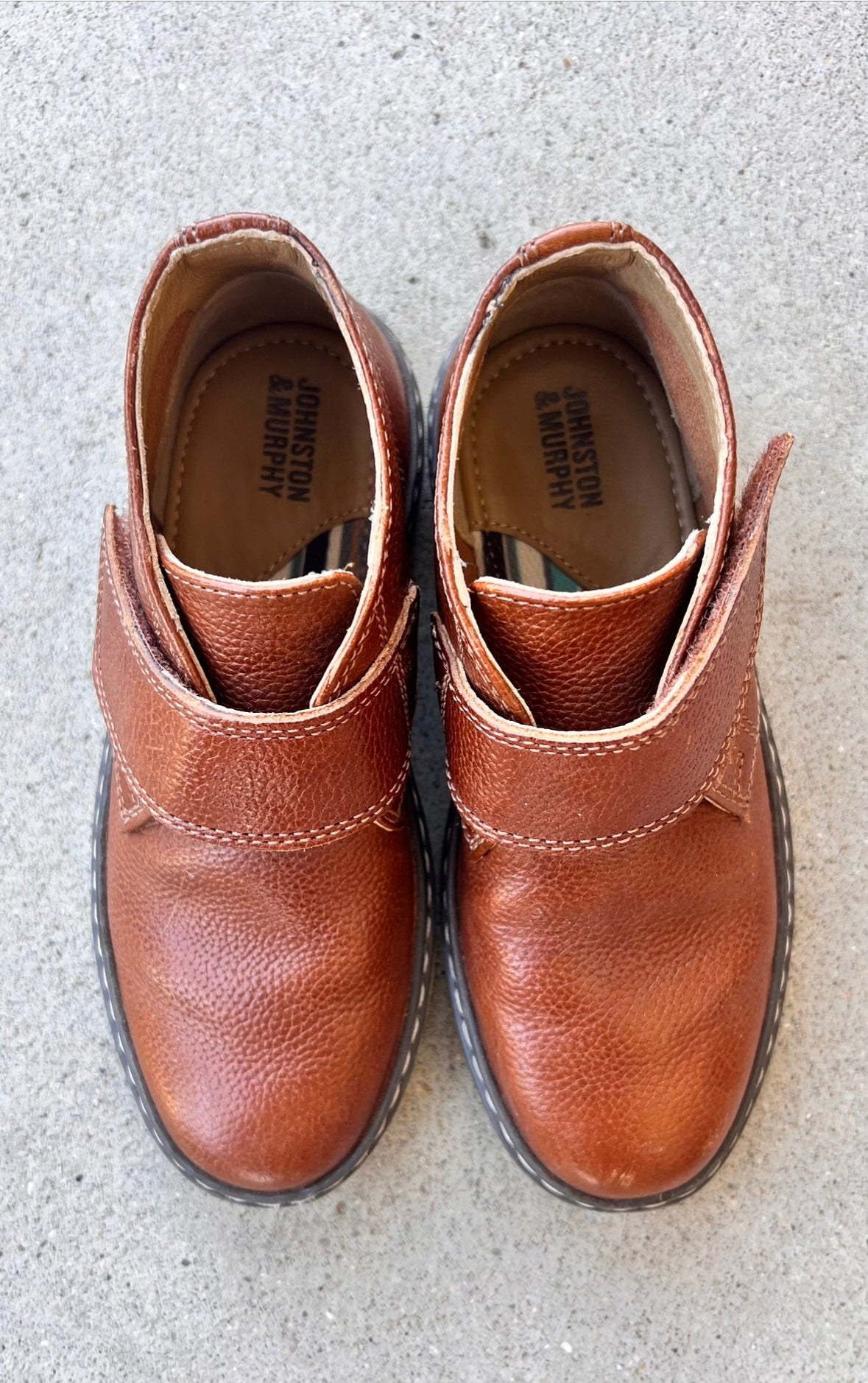 REDUCED PRICE #34 Johnston and Murphy boys size 11 brown leather shoes