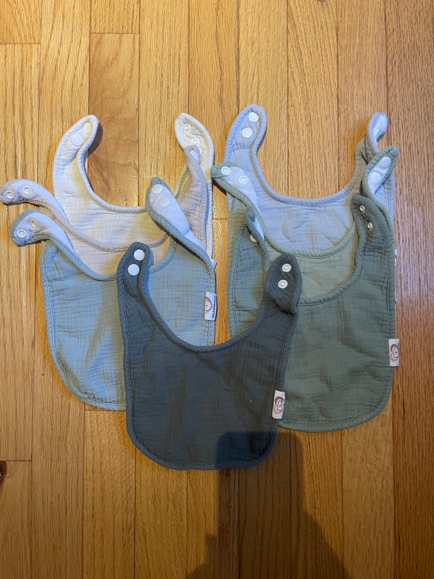 Seller #104 - Muslin Baby Bibs - 7 pack GUC REDUCED