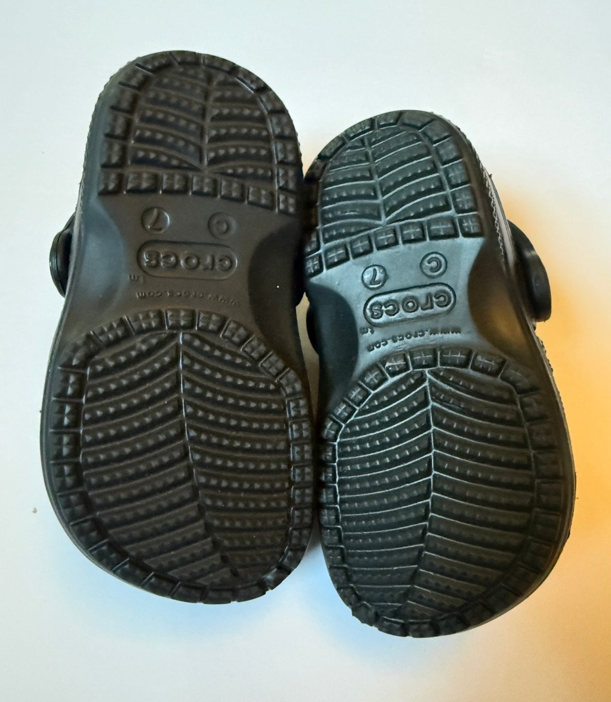 #41 |  C7 New! Crocs black, boy or girl