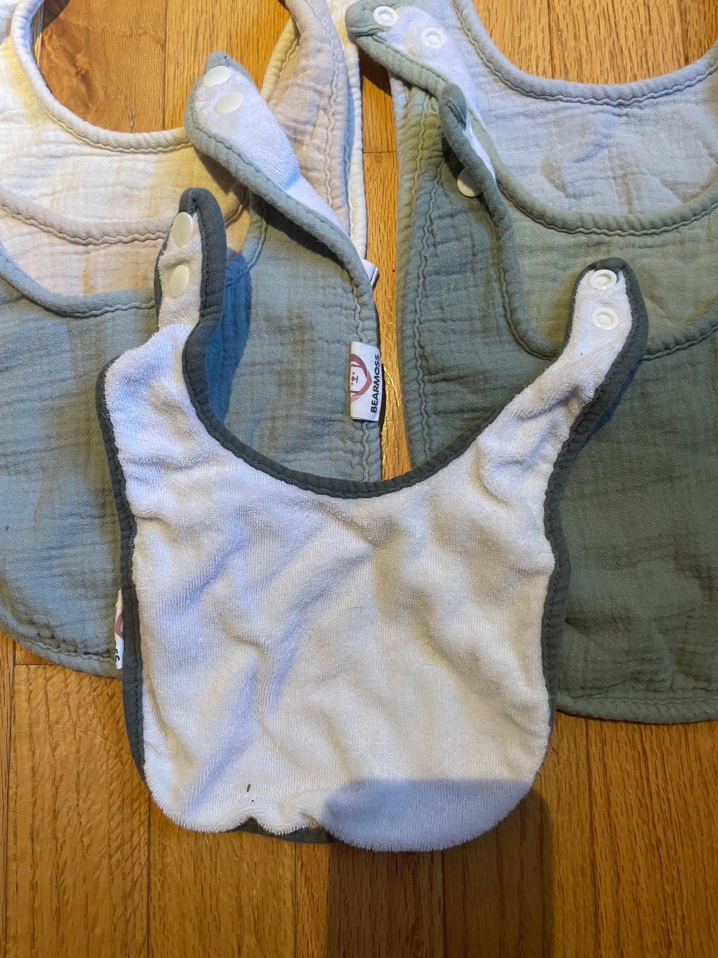 Seller #104 - Muslin Baby Bibs - 7 pack GUC REDUCED