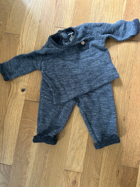 Seller #174 Carters two piece set 3 months