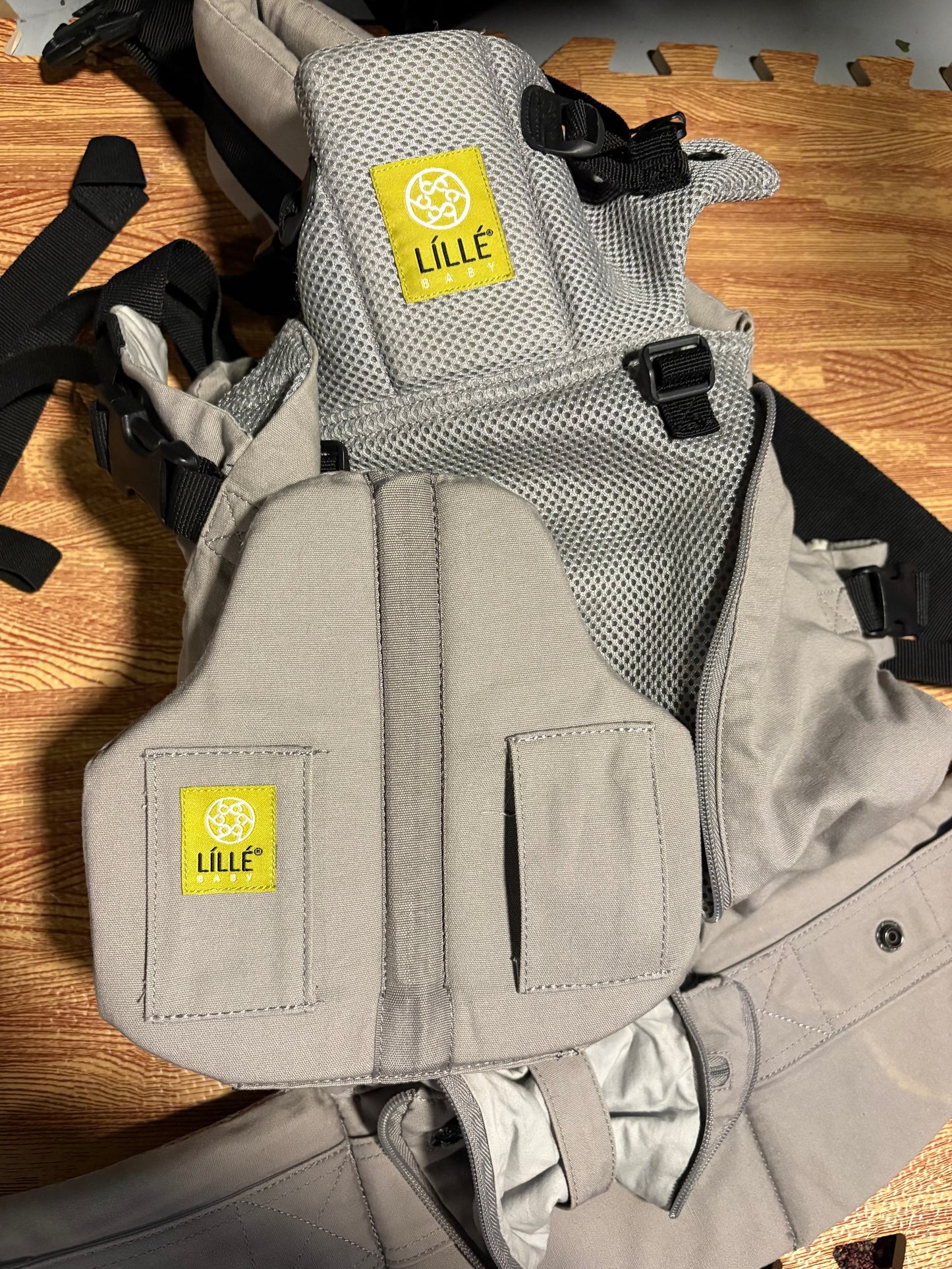 #35 REDUCED Lille Baby Carrier 4 seasons in Grey with Lumbar support