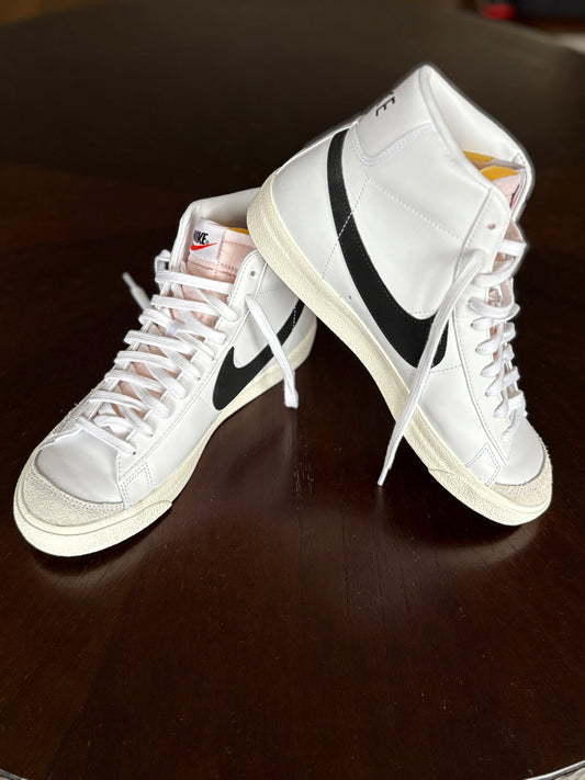 #103 • Men’s • 10 • Nike Blazer Mid '77 Vintage Shoes LIKE NEW