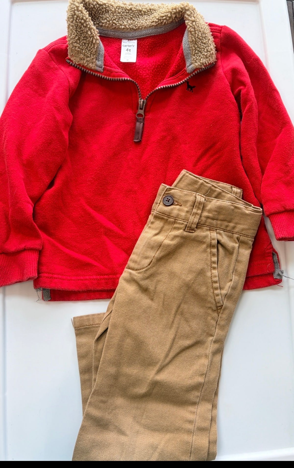 #35 boys 4t carters outfit