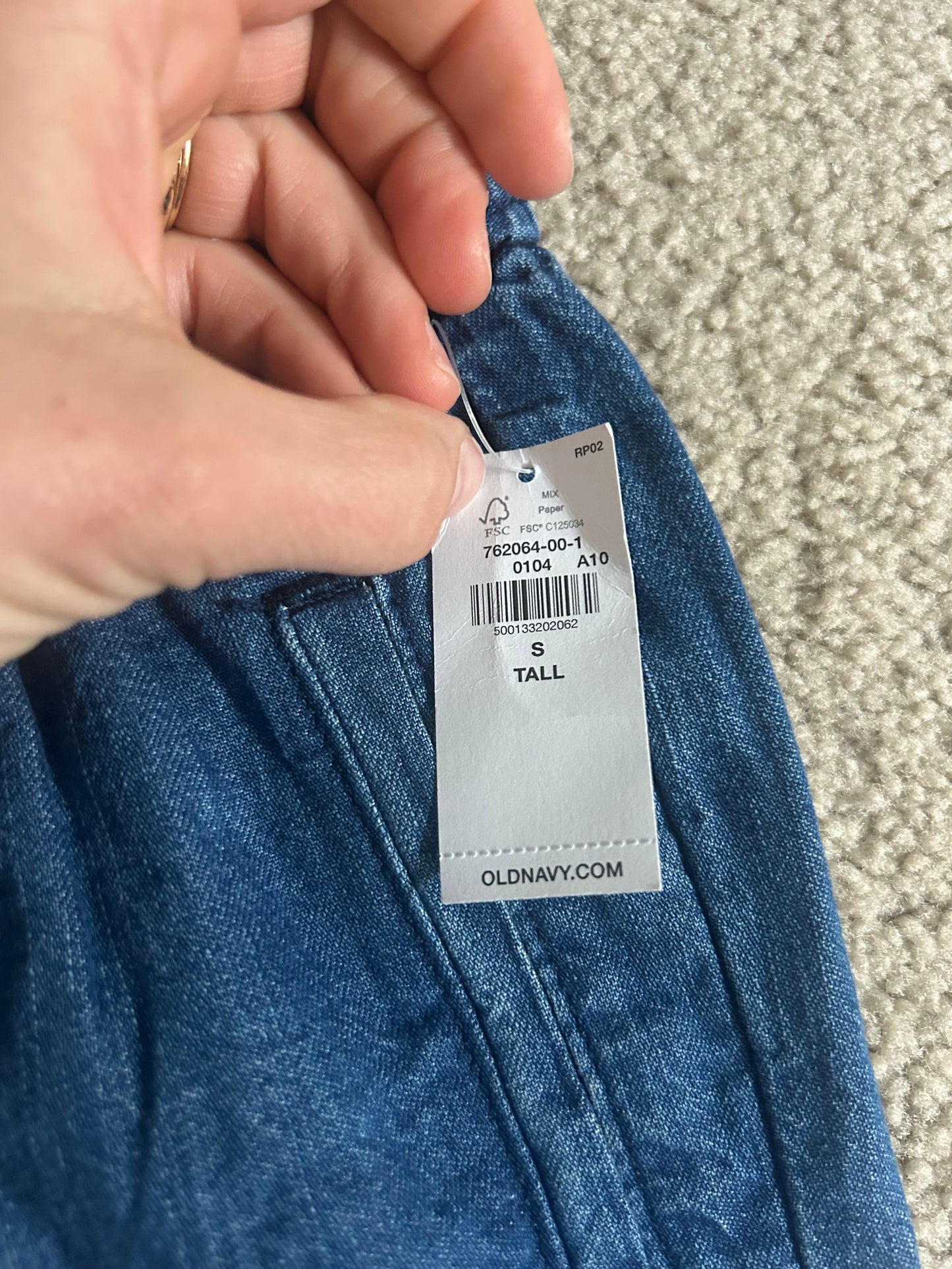 Seller #21 NWT Old Navy Size Small TALL Stretchy Waistband Jean Pants