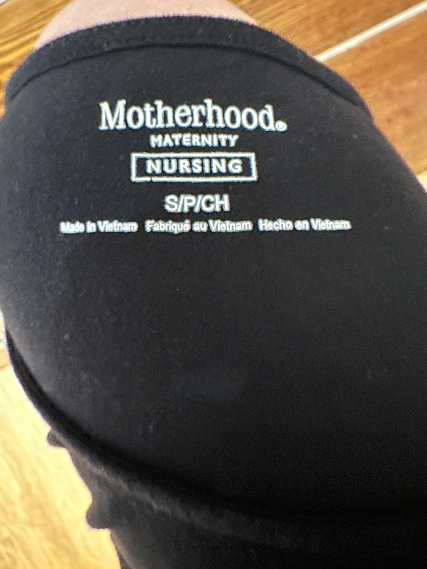 Motherhood Maternity Nursing Top Size S