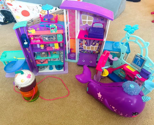 #15 *REDUCED* Polly Pocket Bundle (mix of micro and 3” sets and includes discontinued sets!)