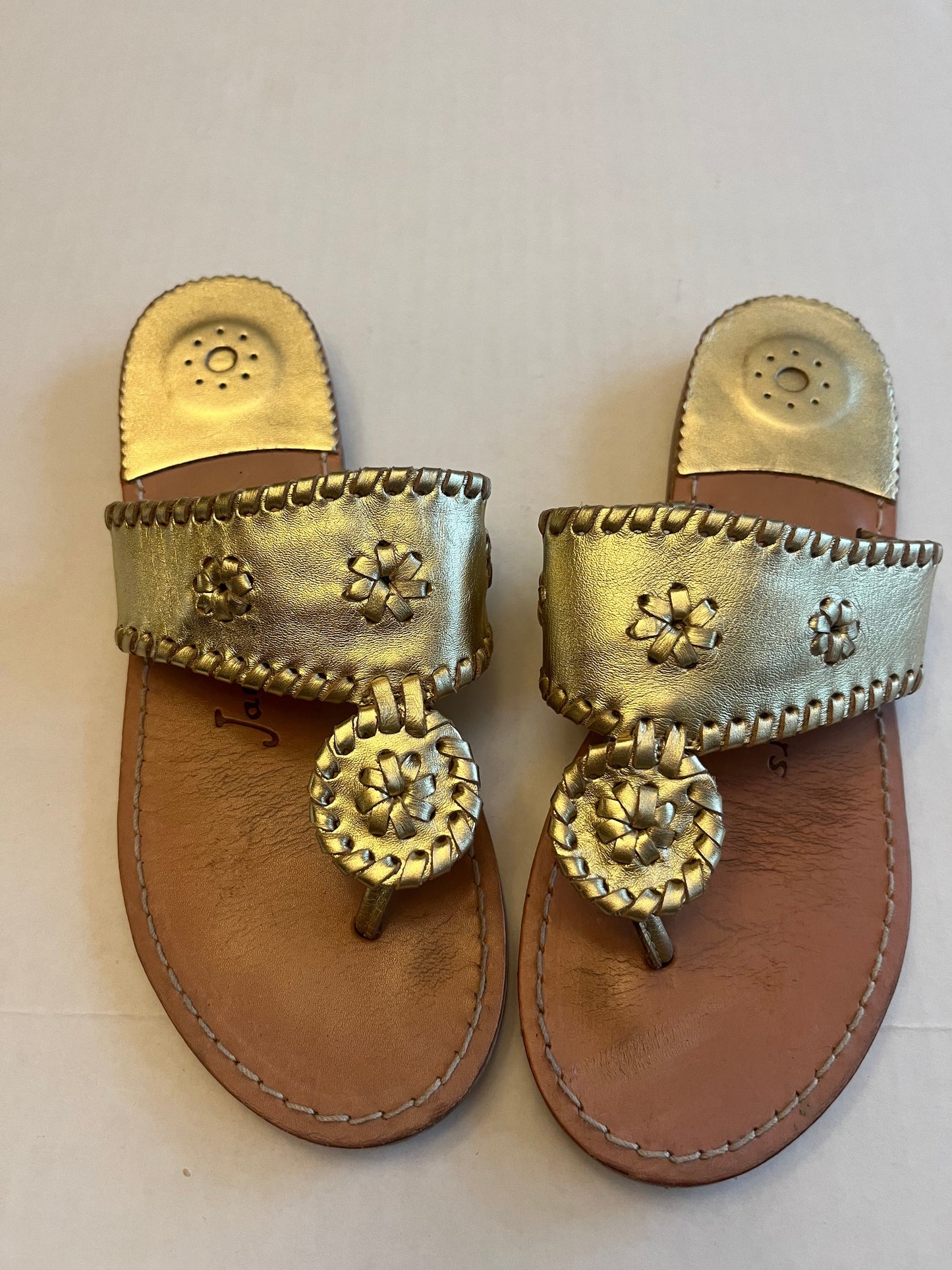 Reduced Seller 121 GUC Girls Jack Rogers gold sandals size 4