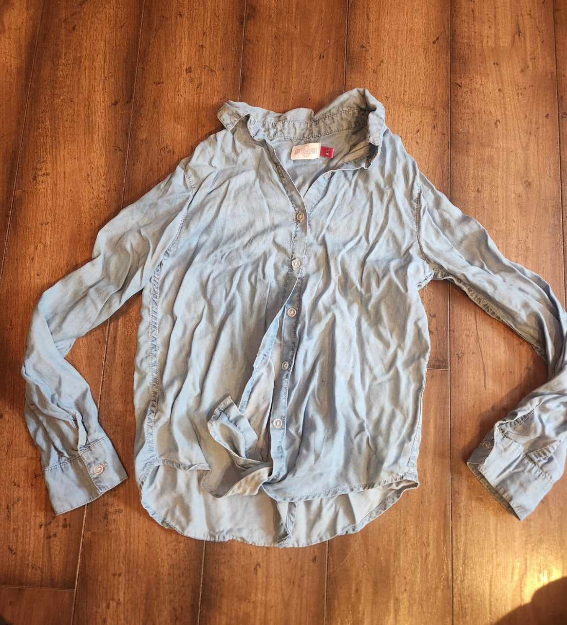 Seller #121 Girls chambray button up shirt size 10