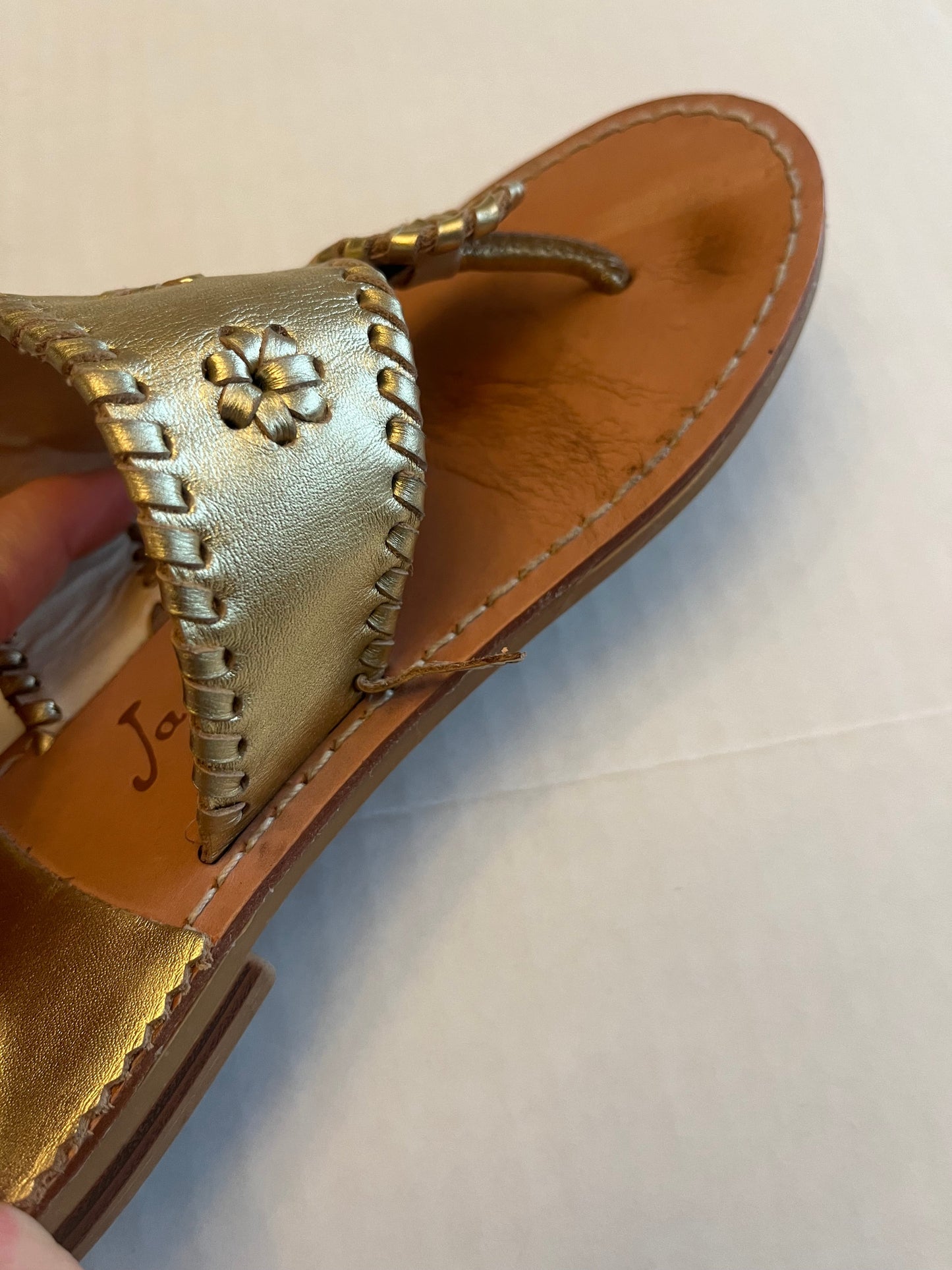 Reduced Seller 121 GUC Girls Jack Rogers gold sandals size 4