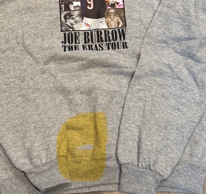#74- burrow sweatshirt size adult M *NWOT