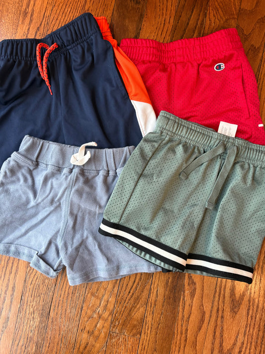 #35 reduced Boys Shorts 4T