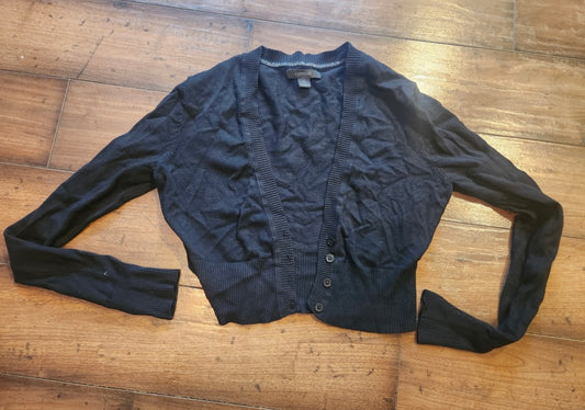 Seller #121 Women’s medium crop cardigan