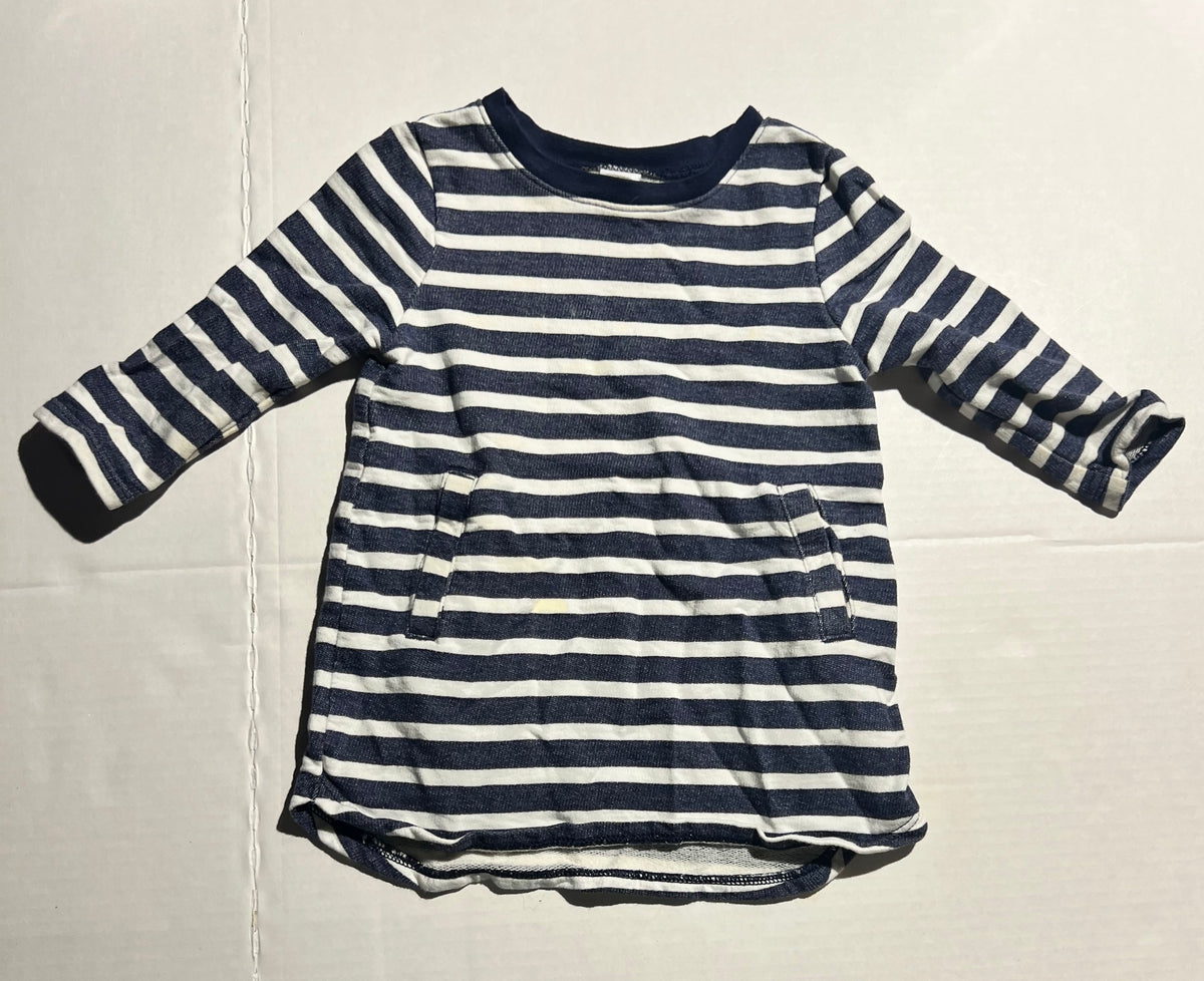 #95 Girls Old Navy Sweater Dress - 18m