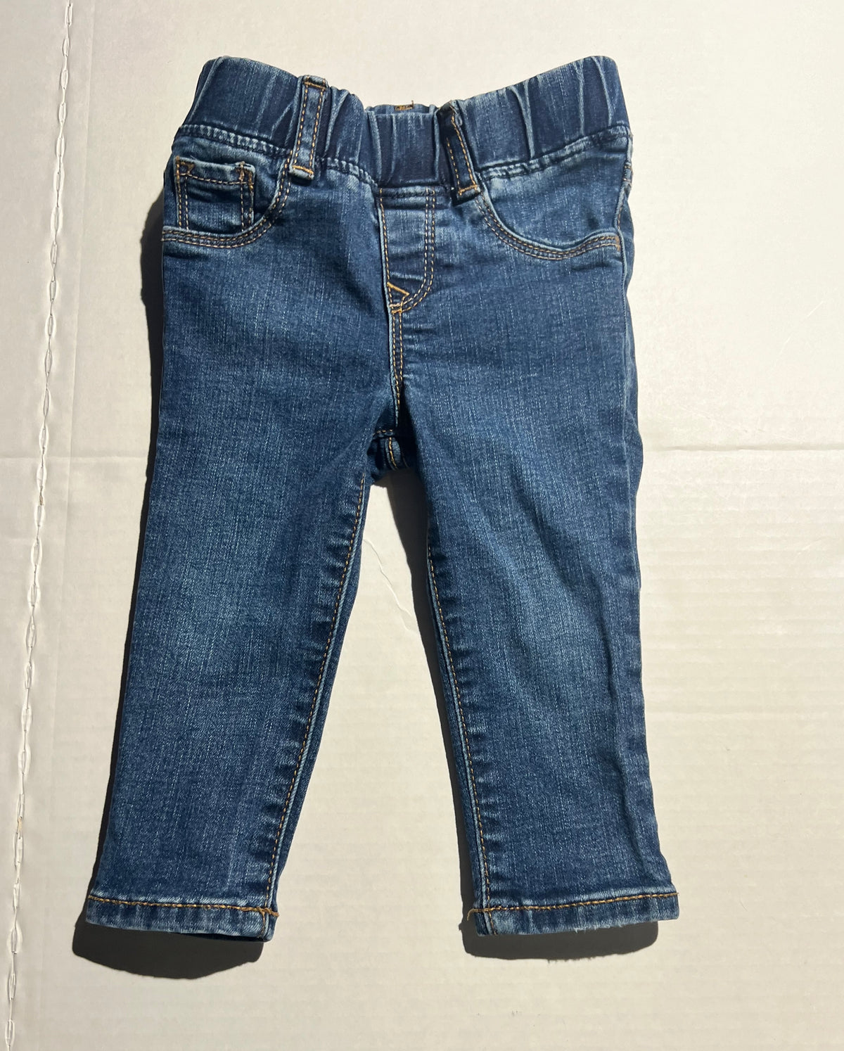 #95 Gender Neutral 18m Carters Skinny Jeans