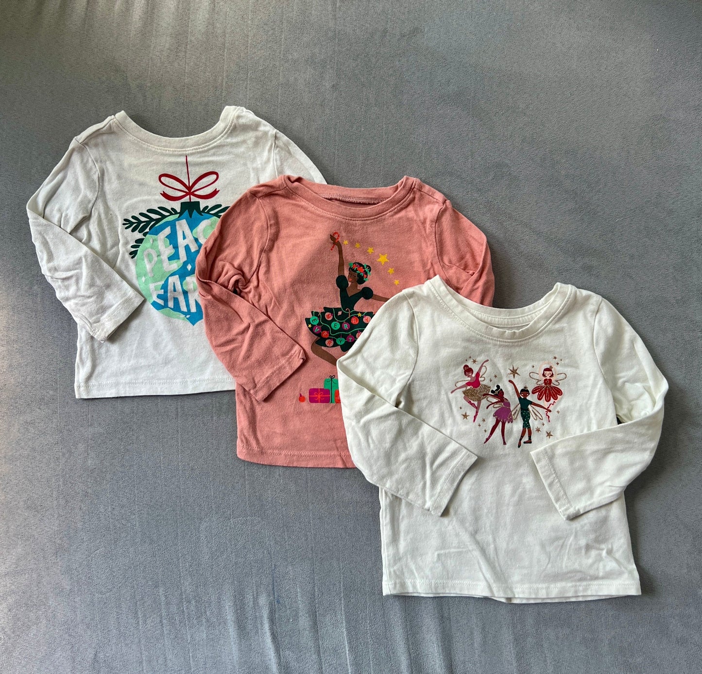 REDUCED #154 18mo Girls (3) christmas longsleeve tee bundle, VGUC