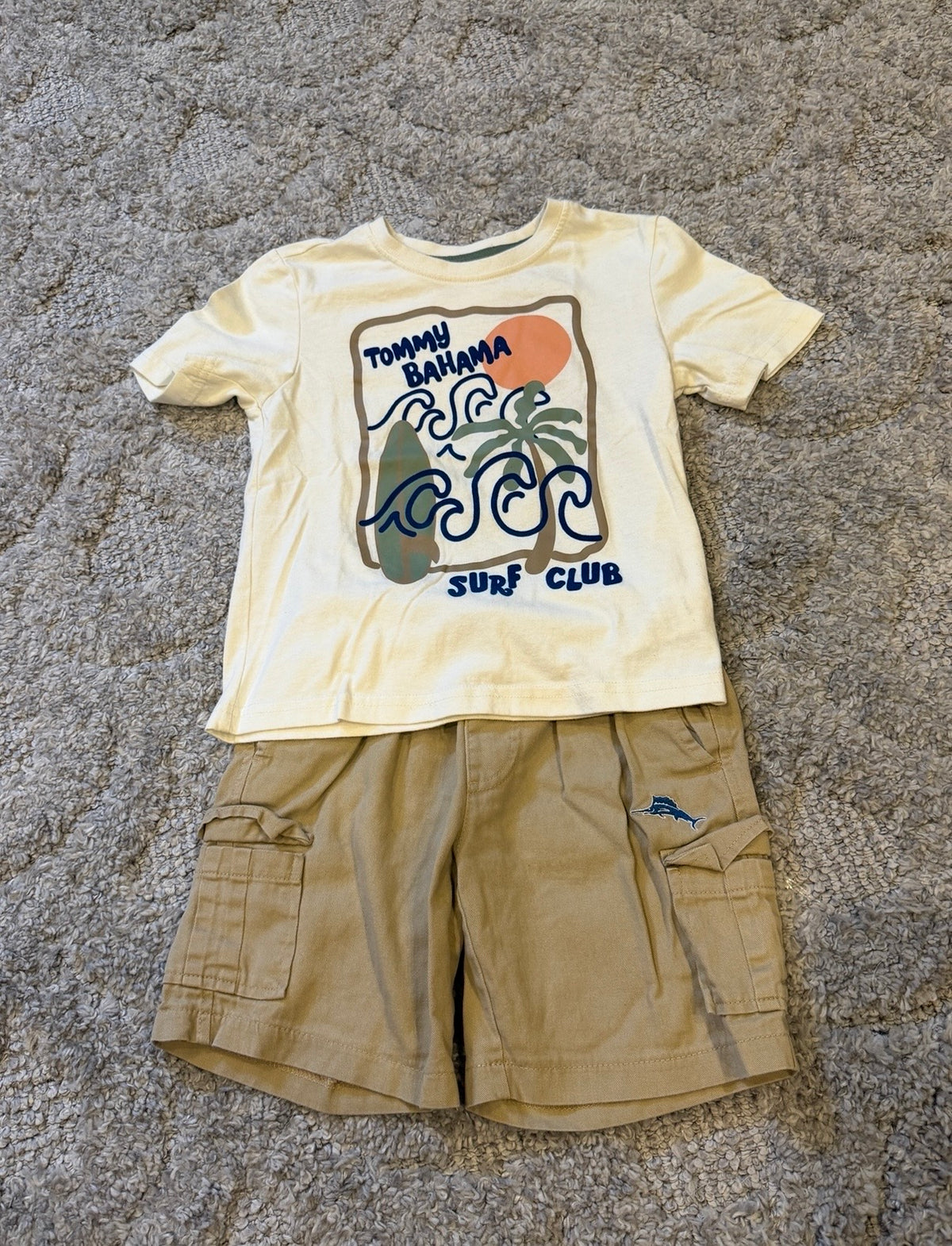 16 - Tommy Bahama Outfit - 4T