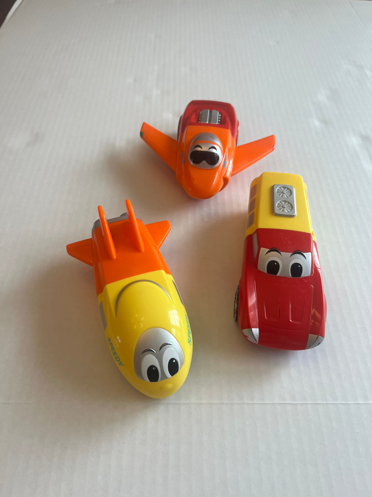 Seller 118 VGUC Lakeshore Learning Mix and Match Magnetic Vehicles