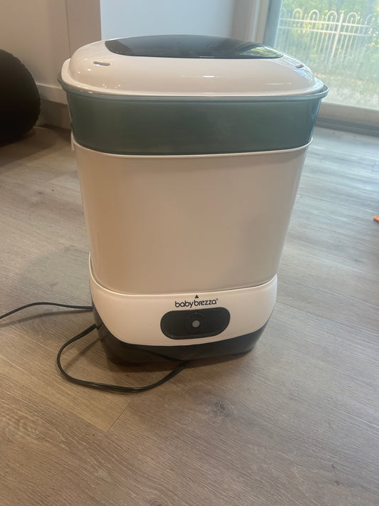 Seller #174 Baby Brezza Sterilizer