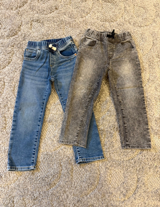 16 - 2 Pack Gap Jeans - 4T