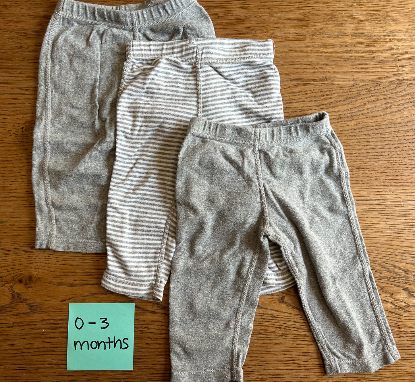 Burt’s Bees Baby pants 0-3 months