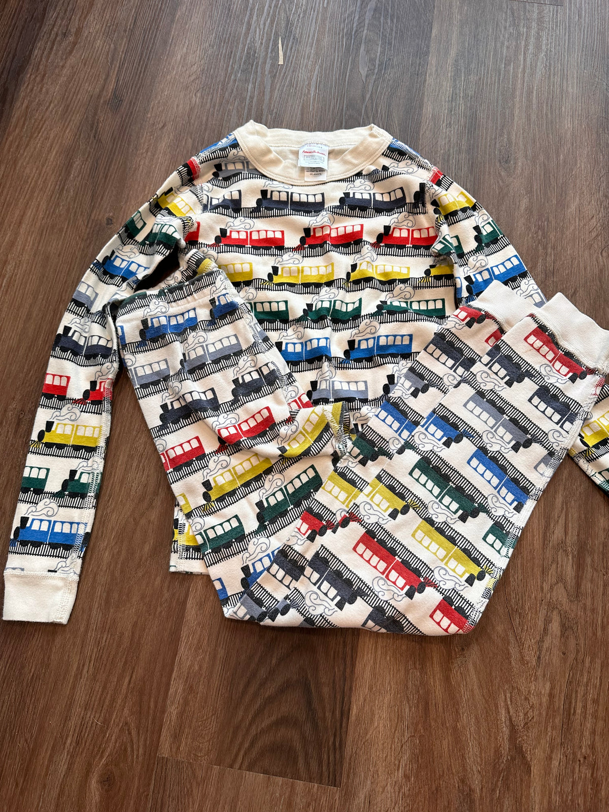 #24 size 8 Hanna Andersson pajamas