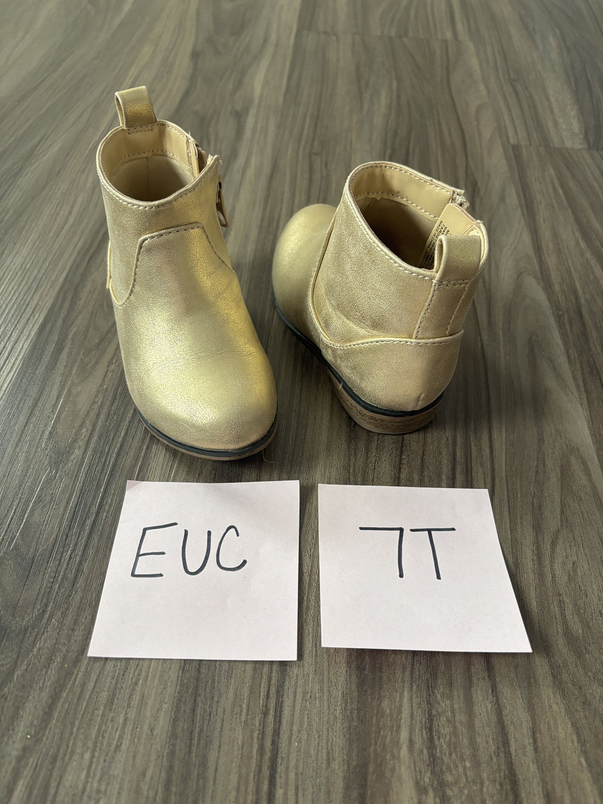 #138 - 7T Shoe EUC Gold Booties