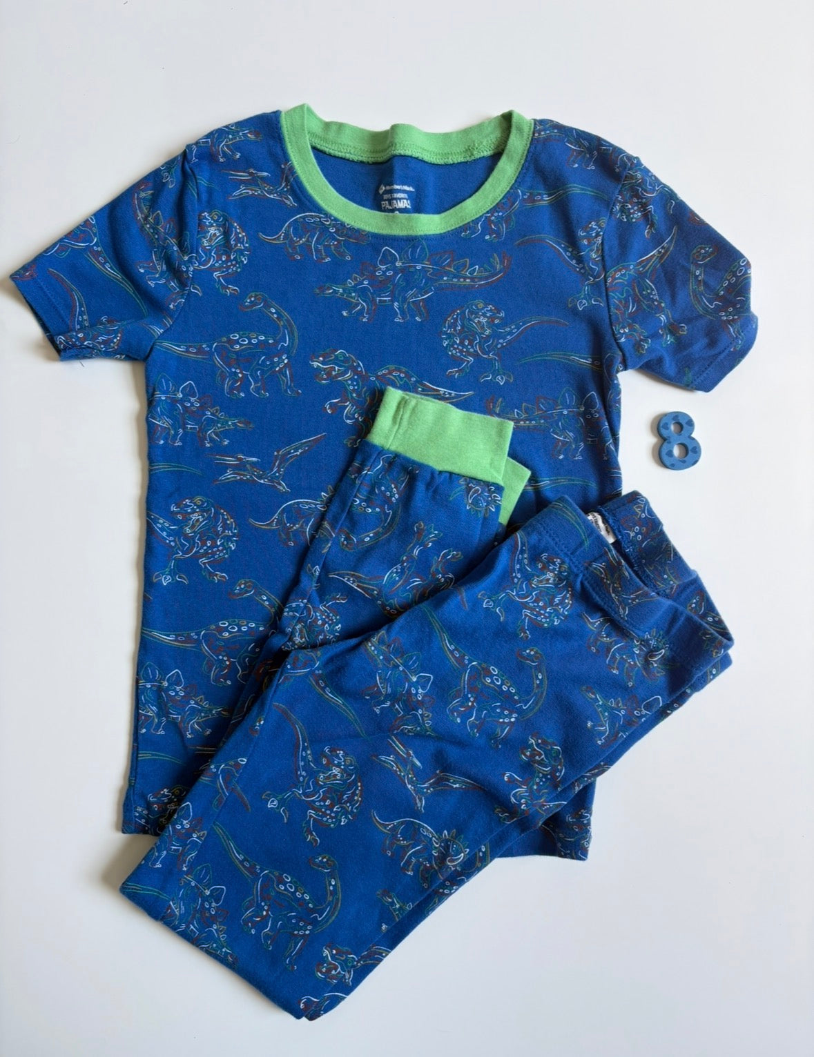 Seller 40 REDUCED Member's Mark Dino Pajamas Boys 8