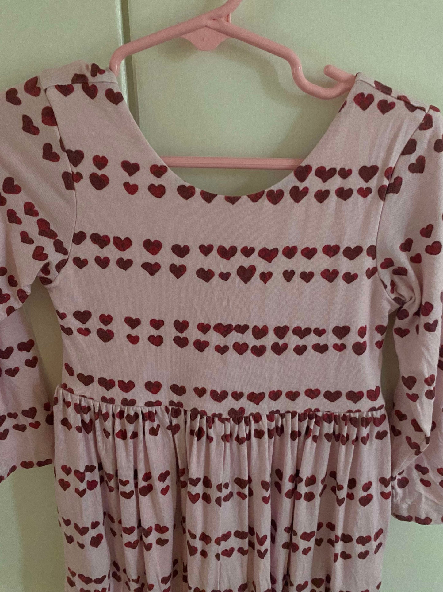 #117, Size 3T, Sweet Honey pink heart leggy romper, GUC