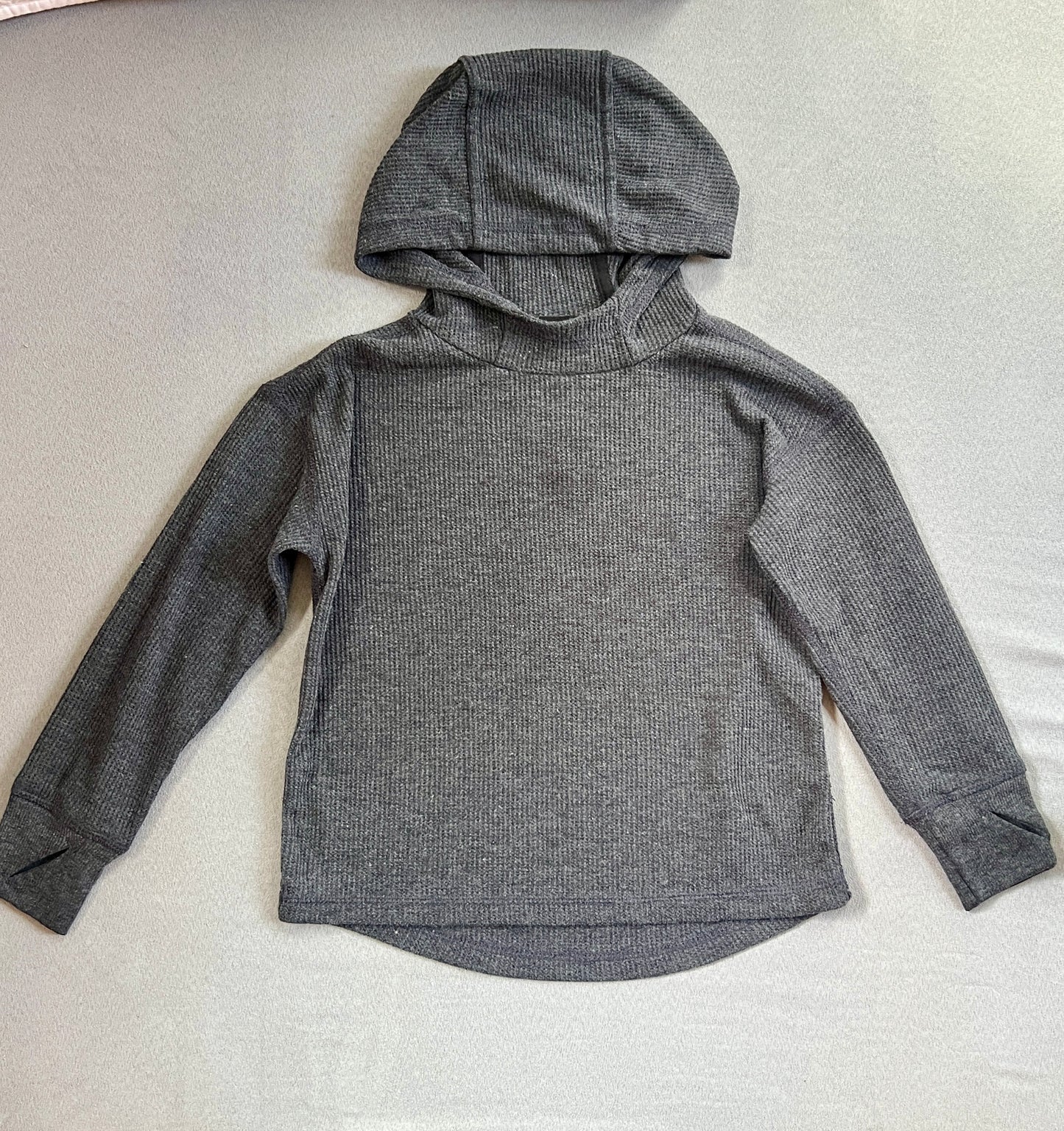 #154 Size XS Boys waffle hooded pull-over