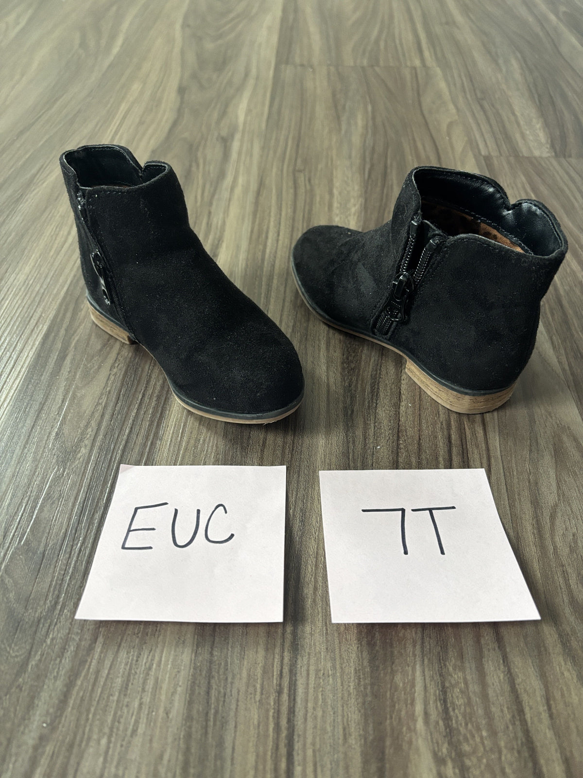 #138 - 7T Shoe EUC Black Booties