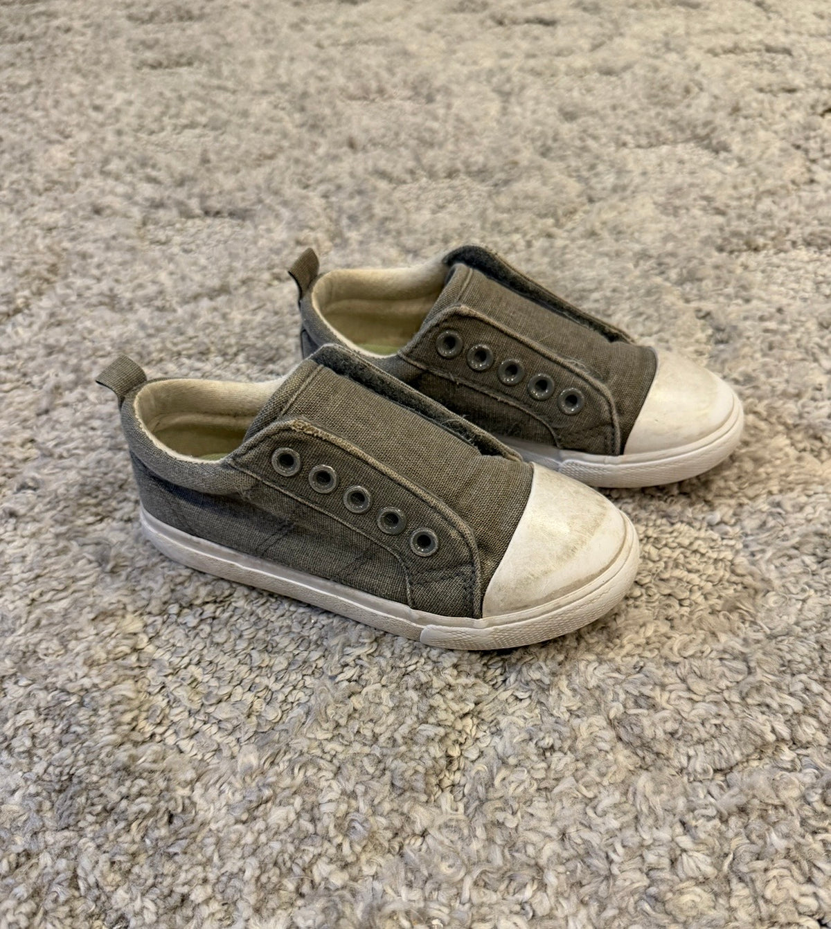 16 - Cat & Jack Slip on Shoes - Little Kid 10