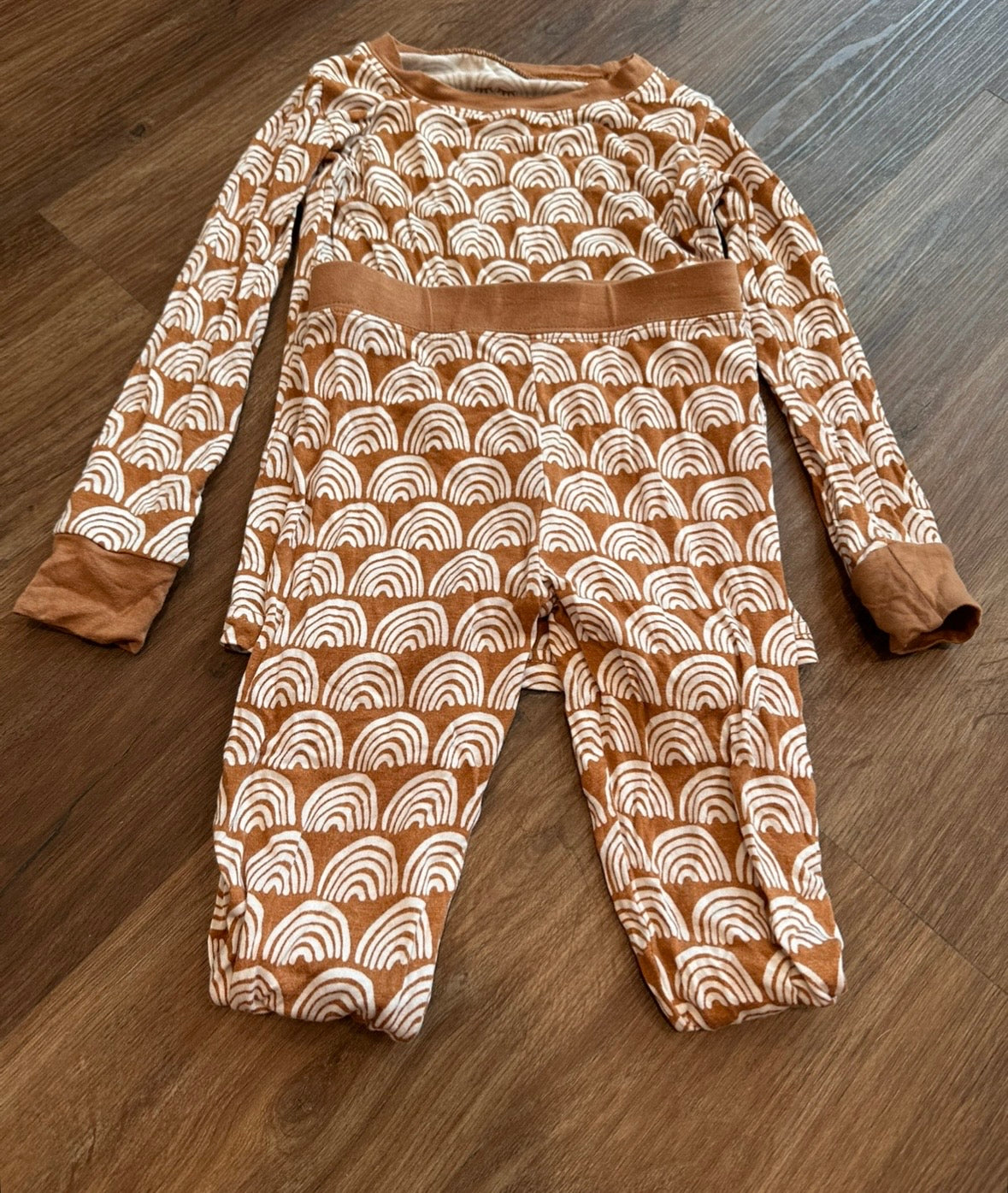 #24 size 2T little sleepies