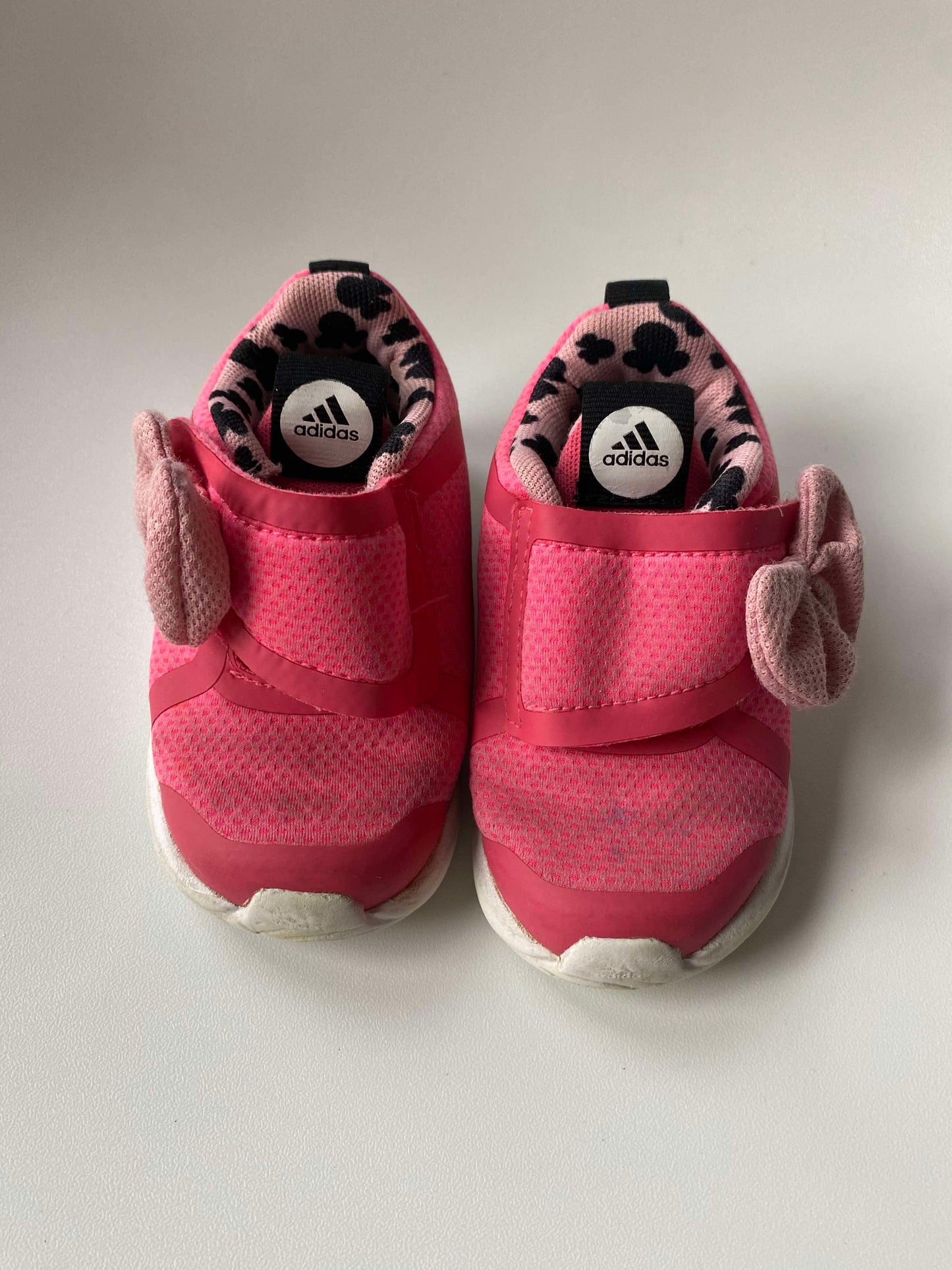 #117, Adidas Hot Pink Minnie Mouse w/ Bow Detail Girls Size 6