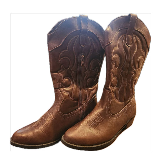 Seller #121 Girls CAT and Jack cowboy boots size 5