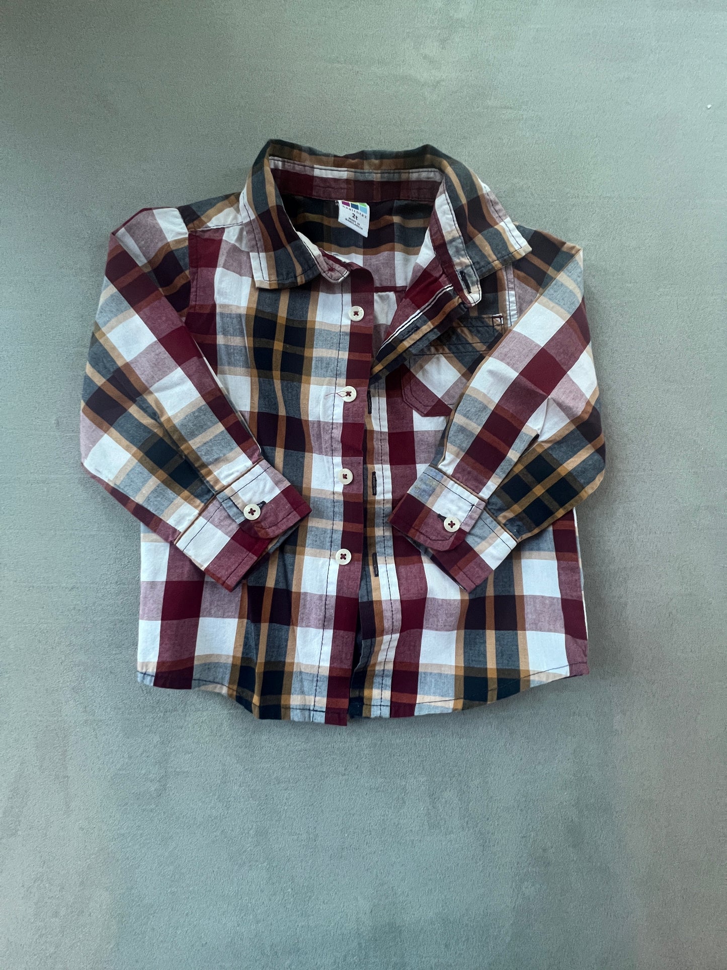 #154 2T Boys Fall plaid button down, EUC
