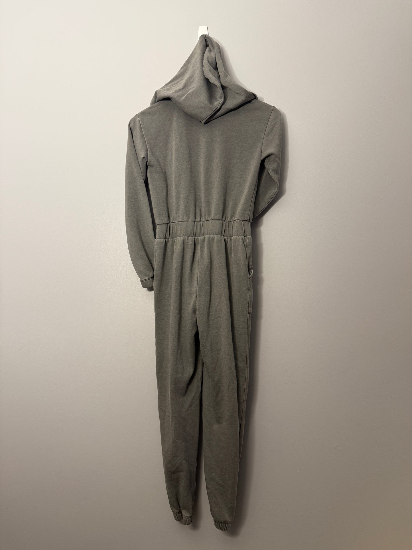 Seller 175- Art Class Kids Medium Gray Jumpsuit