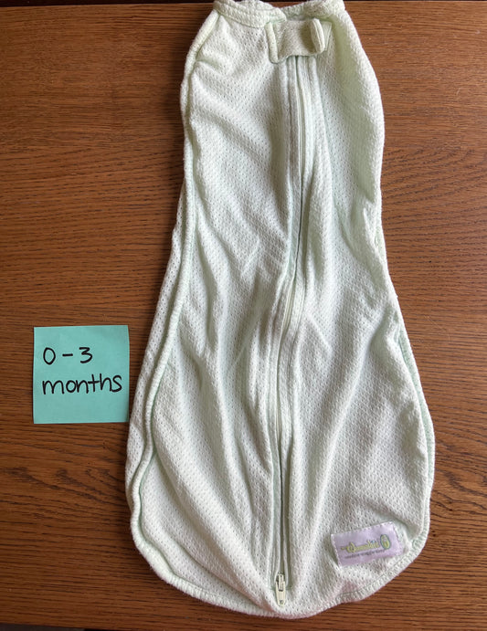 True Air Woombie zip up mint green swaddle 0-3 months
