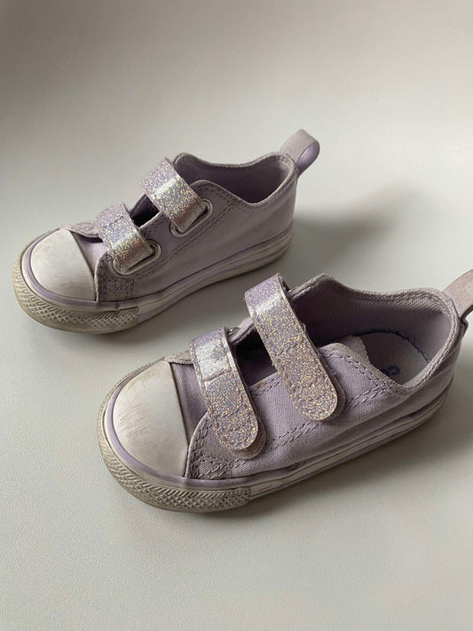#117, Converse purple shoes, Girls Size 7c