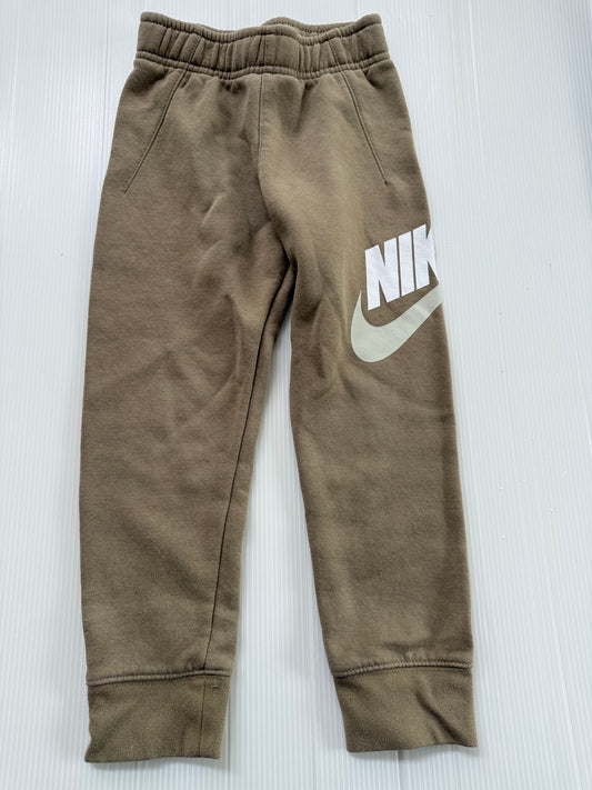 #167 Nike Boys Sweatpants - (4-5Y)